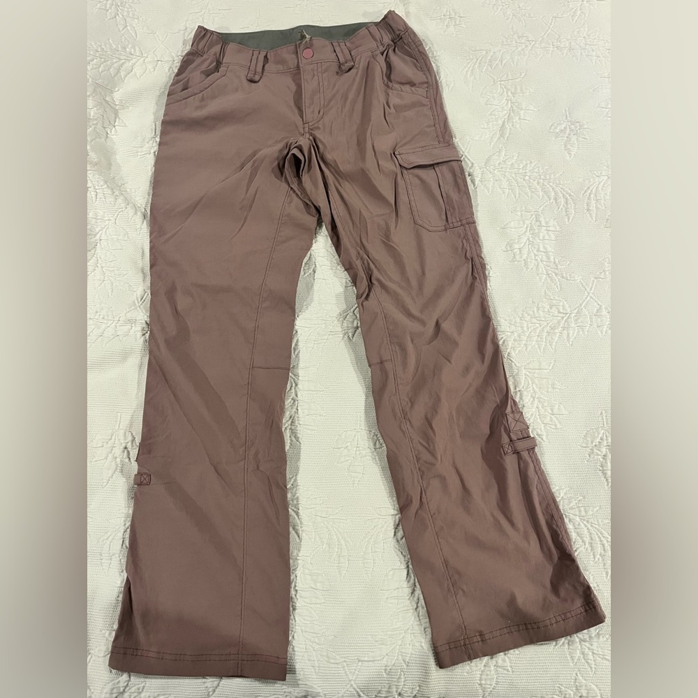 Duluth Trading size 6, dry on the fly hiking pants, EUC- dusty pink